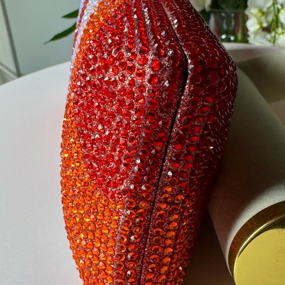 Crystals of Reds Silver & Gold Clutch . Stunning - Picture 5 of 6